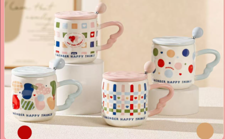 أكواب خزفية