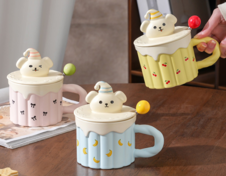 الأكواب الزخرفية