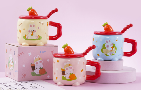 الأكواب الزخرفية